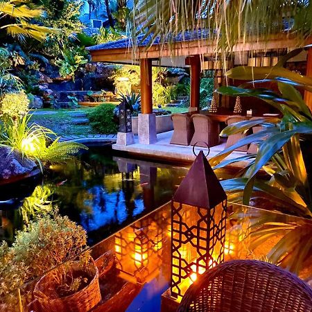 Villa On The Rocks, 4 Bedrooms, Phuket Surin Beach  Exterior photo