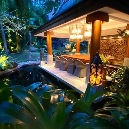 Villa On The Rocks, 4 Bedrooms, Phuket Surin Beach  Exterior photo