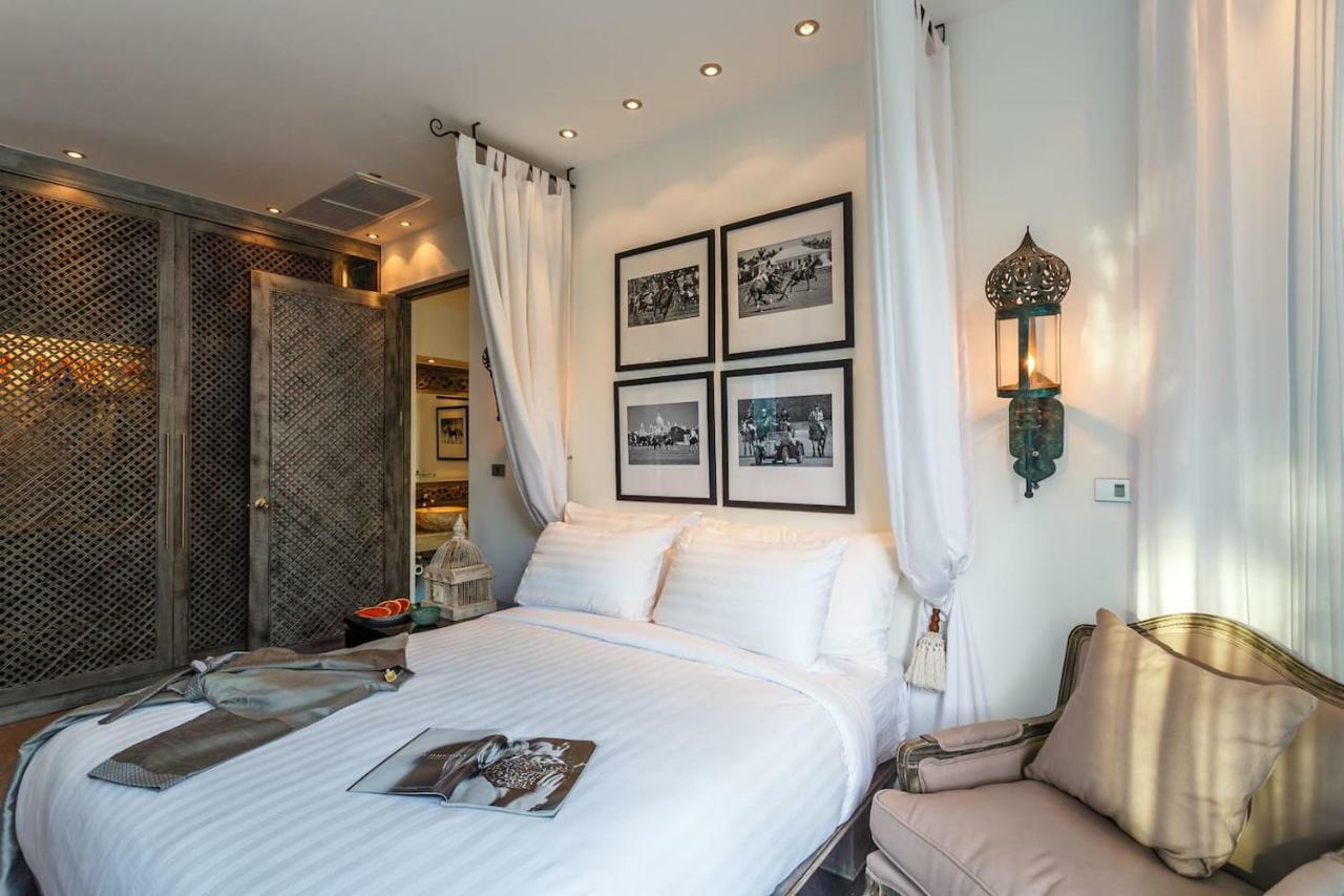 Villa On The Rocks, 4 Bedrooms, Phuket Surin Beach  Exterior photo